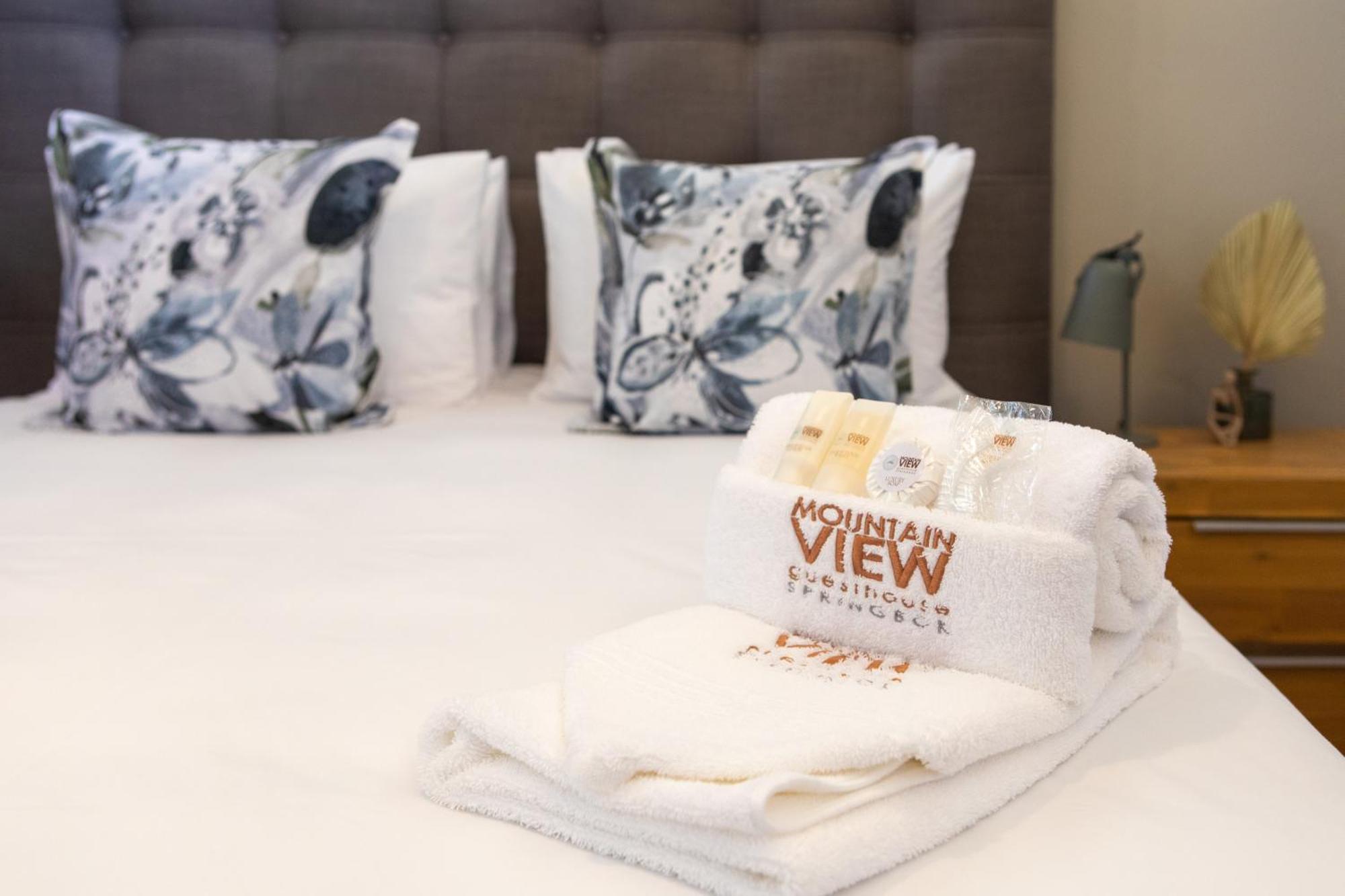Mountain View Guesthouse 스프링복 외부 사진